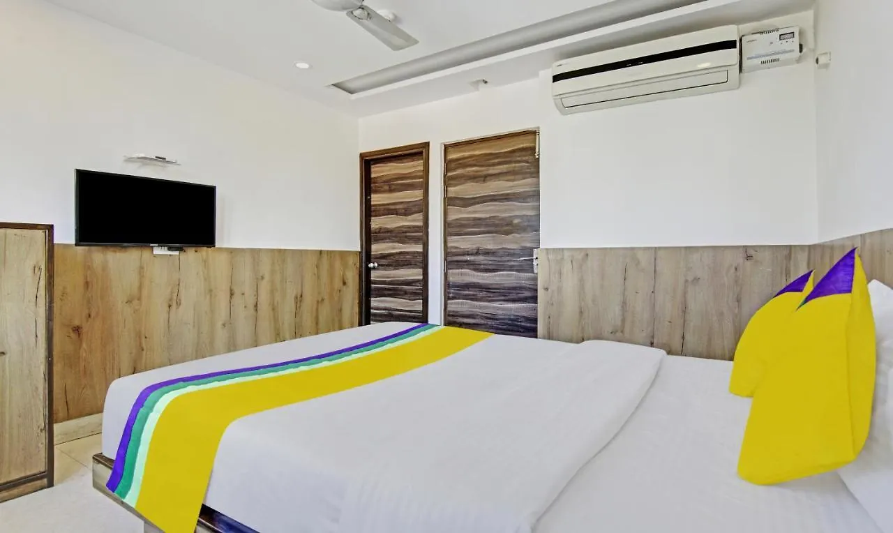 ***  Itsy Hotels O3 Chandigarh India