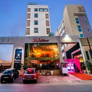 3* Hotel Rajshree &