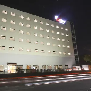 3* Hotel Red Fox Hotel,